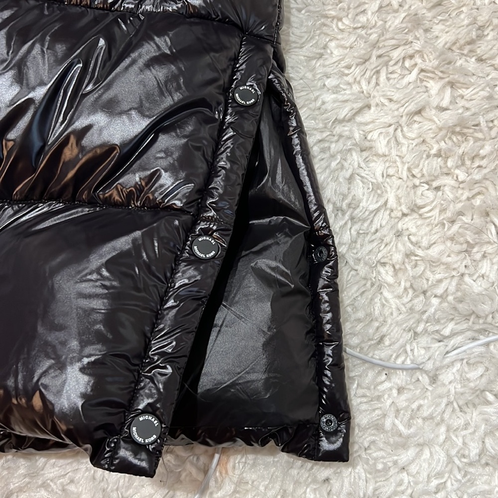 MICHAEL KORS High-Shine Puffer Long Jacket - Picture 4 of 12
